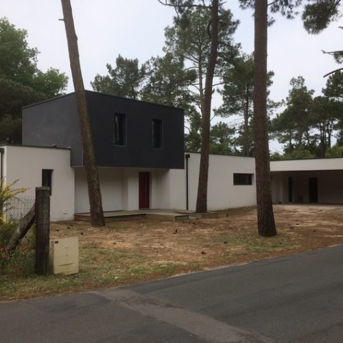 Réalisation d'une maison contemporaine par PALVADEAU CONSTRUCTIONS, maçonnerie à Saint-Jean-de-Monts et en Vendée