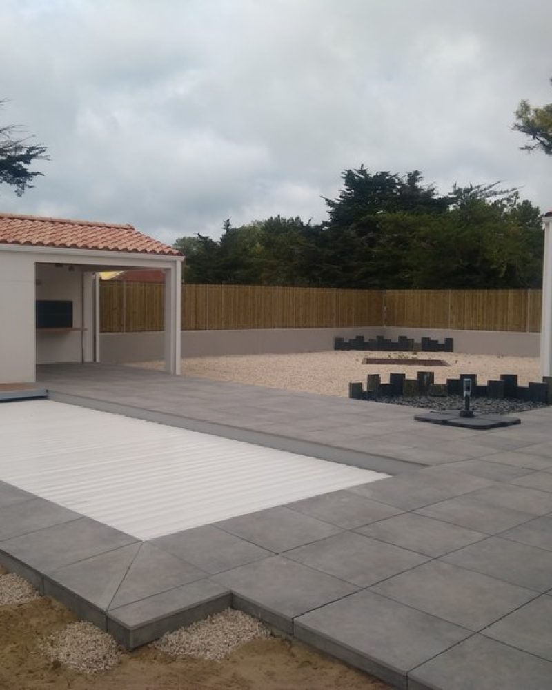 Réalisation d'une piscine par PALVADEAU CONSTRUCTIONS, maçonnerie à Saint-Jean-de-Monts et en Vendée